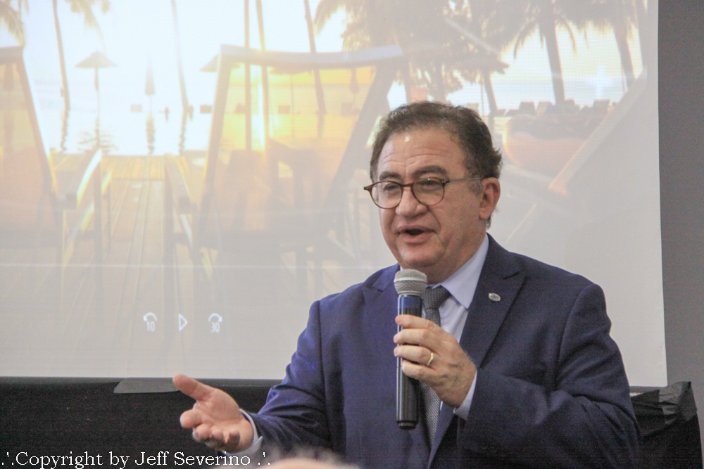 Manoel Linhares presidente da ABIH Nacional lançando Conotel em Floripa