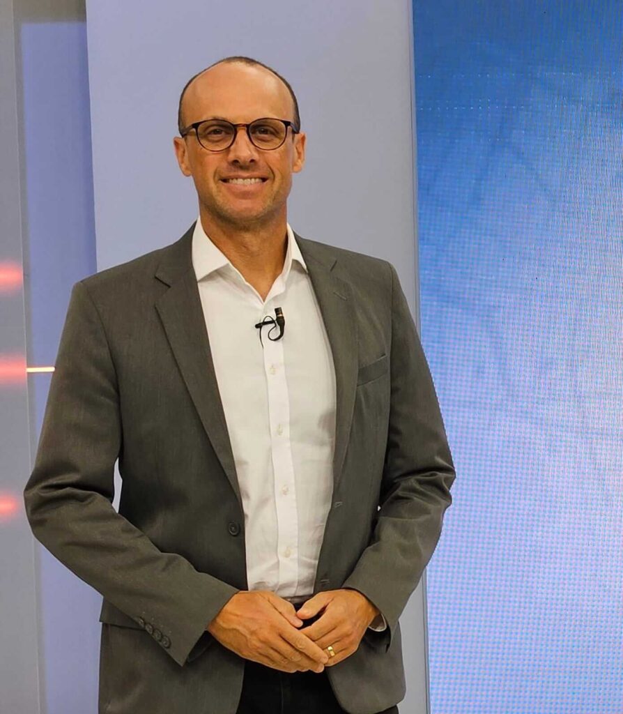 Renato Igor, apresentador e comentarista da CBN Florianópolis, NSC TV e NSC Total